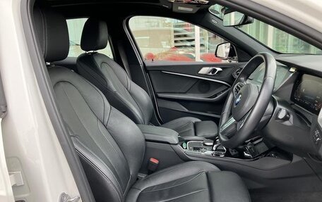 BMW 1 серия, 2022 год, 1 966 000 рублей, 9 фотография
