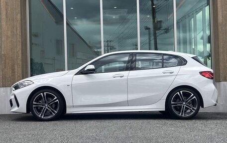 BMW 1 серия, 2022 год, 1 966 000 рублей, 8 фотография