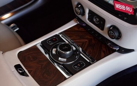 Rolls-Royce Wraith, 2016 год, 21 000 000 рублей, 11 фотография