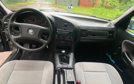 BMW 3 серия, 1993 год, 350 000 рублей, 7 фотография