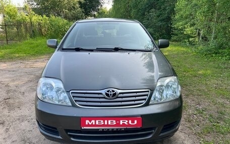 Toyota Corolla, 2005 год, 500 000 рублей, 10 фотография