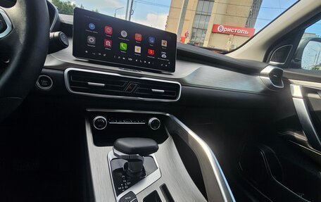 Geely Coolray I, 2023 год, 1 670 000 рублей, 9 фотография
