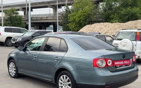 Volkswagen Jetta VI, 2008 год, 730 000 рублей, 6 фотография