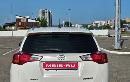 Toyota RAV4, 2013 год, 1 930 000 рублей, 4 фотография