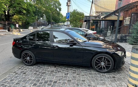 BMW 3 серия, 2014 год, 2 000 000 рублей, 22 фотография