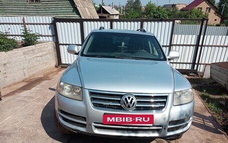 Volkswagen Touareg III, 2005 год, 800 000 рублей, 2 фотография