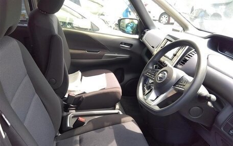 Nissan Serena IV, 2019 год, 1 660 000 рублей, 5 фотография