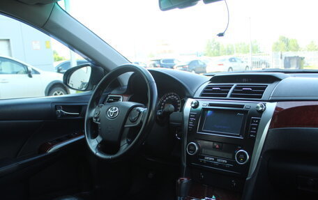 Toyota Camry, 2012 год, 1 420 000 рублей, 7 фотография