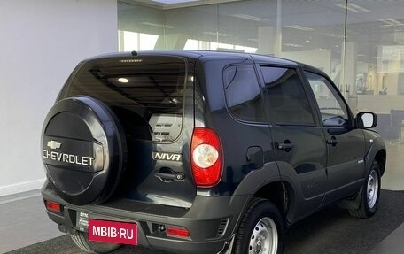 Chevrolet Niva I рестайлинг, 2015 год, 699 000 рублей, 5 фотография