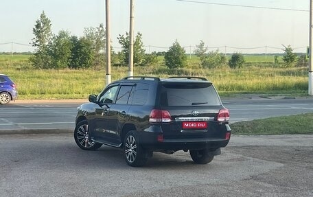 Toyota Land Cruiser 200, 2007 год, 2 300 000 рублей, 1 фотография