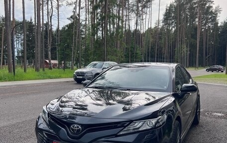 Toyota Camry, 2018 год, 2 500 000 рублей, 1 фотография
