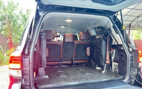 Toyota Land Cruiser 200, 2016 год, 5 600 000 рублей, 6 фотография