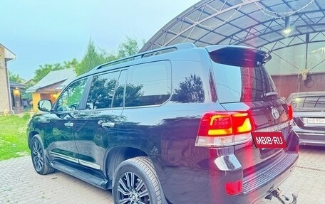 Toyota Land Cruiser 200, 2016 год, 5 600 000 рублей, 7 фотография