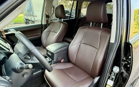 Toyota Land Cruiser Prado 150 рестайлинг 2, 2018 год, 5 498 000 рублей, 26 фотография