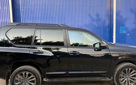 Toyota Land Cruiser Prado 150 рестайлинг 2, 2021 год, 6 599 000 рублей, 7 фотография