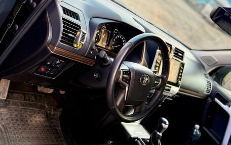 Toyota Land Cruiser Prado 150 рестайлинг 2, 2021 год, 6 599 000 рублей, 11 фотография