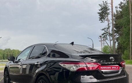 Toyota Camry, 2018 год, 2 500 000 рублей, 3 фотография