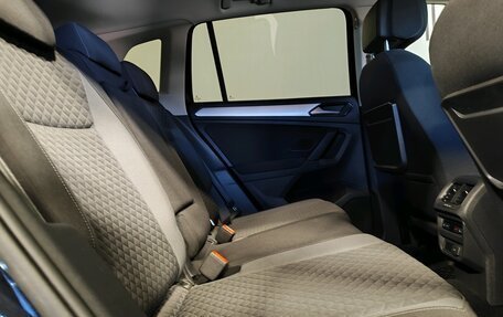 Volkswagen Tiguan II, 2017 год, 1 979 000 рублей, 13 фотография