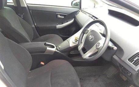 Toyota Prius, 2014 год, 1 385 000 рублей, 5 фотография