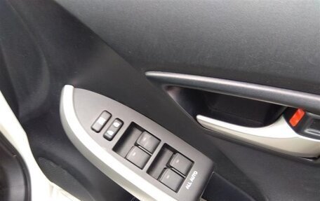 Toyota Prius, 2014 год, 1 385 000 рублей, 10 фотография