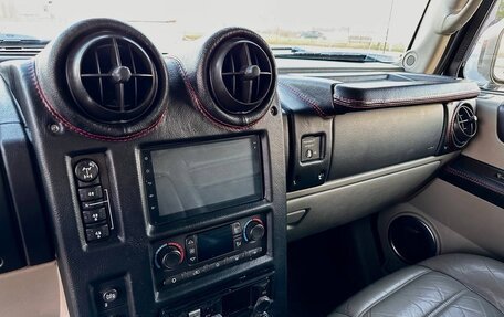 Hummer H2, 2004 год, 2 400 000 рублей, 10 фотография