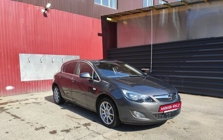 Opel Astra J, 2011 год, 700 000 рублей, 5 фотография