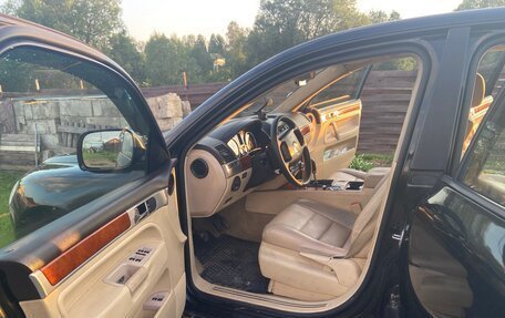 Volkswagen Touareg III, 2004 год, 725 000 рублей, 10 фотография