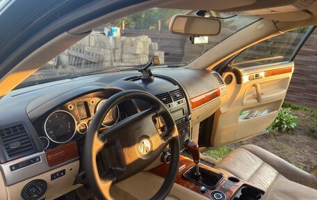 Volkswagen Touareg III, 2004 год, 725 000 рублей, 9 фотография