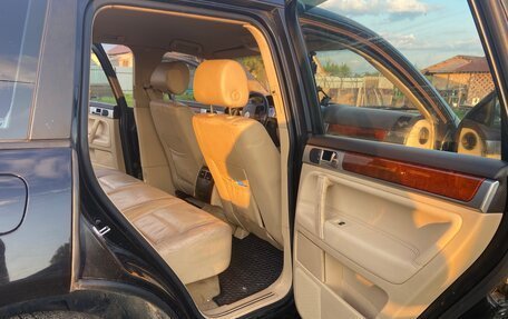 Volkswagen Touareg III, 2004 год, 725 000 рублей, 14 фотография