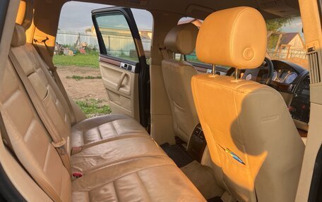 Volkswagen Touareg III, 2004 год, 725 000 рублей, 13 фотография