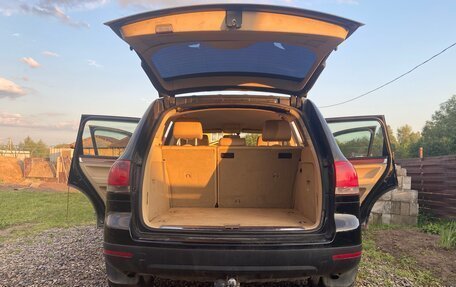 Volkswagen Touareg III, 2004 год, 725 000 рублей, 16 фотография