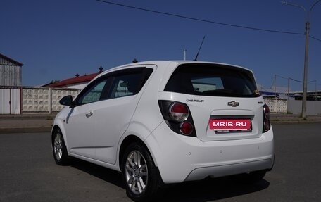 Chevrolet Aveo III, 2015 год, 1 200 000 рублей, 7 фотография