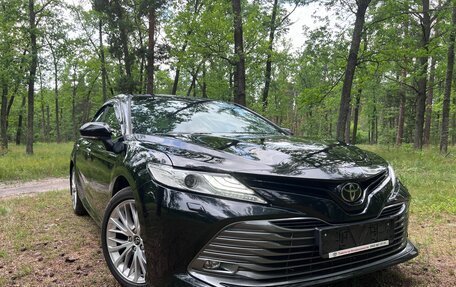 Toyota Camry, 2019 год, 2 990 000 рублей, 16 фотография
