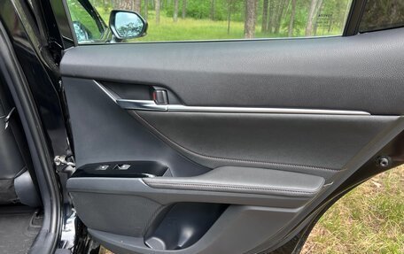 Toyota Camry, 2019 год, 2 990 000 рублей, 39 фотография