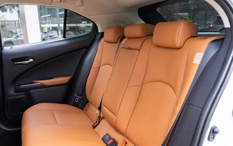 Lexus UX I, 2022 год, 2 600 000 рублей, 21 фотография