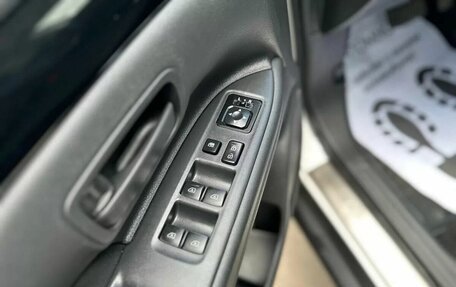 Mitsubishi Outlander III рестайлинг 3, 2020 год, 1 999 000 рублей, 8 фотография