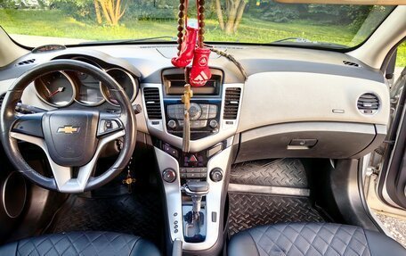 Chevrolet Cruze II, 2011 год, 770 000 рублей, 6 фотография