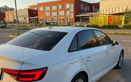 Audi A4, 2017 год, 2 400 000 рублей, 2 фотография