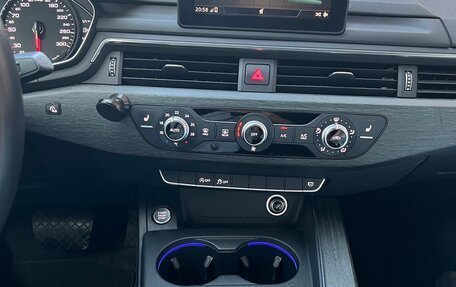 Audi A4, 2017 год, 2 400 000 рублей, 11 фотография