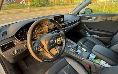 Audi A4, 2017 год, 2 400 000 рублей, 9 фотография
