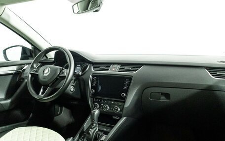 Skoda Octavia, 2018 год, 1 900 000 рублей, 9 фотография