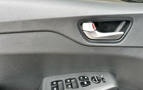 Hyundai Solaris II рестайлинг, 2021 год, 1 550 000 рублей, 14 фотография