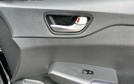 Hyundai Solaris II рестайлинг, 2021 год, 1 550 000 рублей, 26 фотография