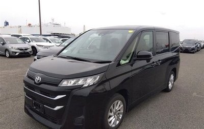 Toyota Noah, 2022 год, 3 015 000 рублей, 1 фотография