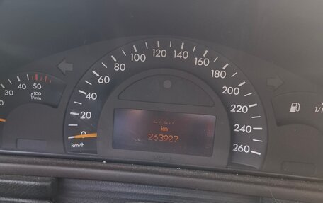Mercedes-Benz C-Класс, 2000 год, 700 000 рублей, 13 фотография
