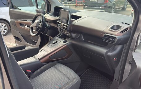 Peugeot Rifter I, 2019 год, 1 900 000 рублей, 9 фотография