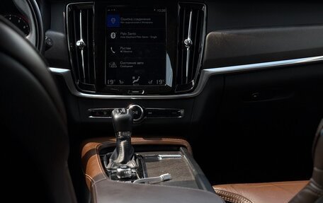 Volvo V90 Cross Country I рестайлинг, 2018 год, 3 100 000 рублей, 15 фотография