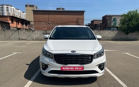 KIA Carnival III, 2019 год, 3 000 000 рублей, 8 фотография