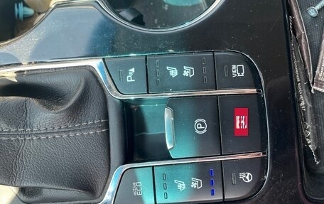 KIA Carnival III, 2019 год, 3 000 000 рублей, 18 фотография