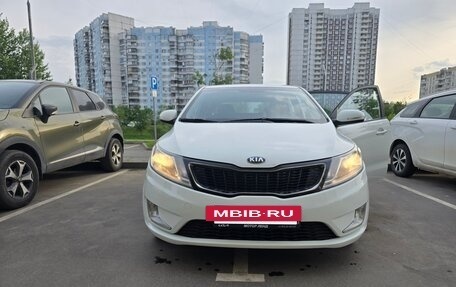 KIA Rio III рестайлинг, 2014 год, 1 075 000 рублей, 24 фотография
